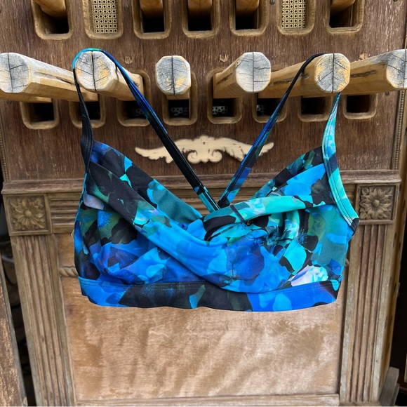 Athleta Other - Athleta Blue Mystique Twister bikini top peacock colors underwire support 36 B/C